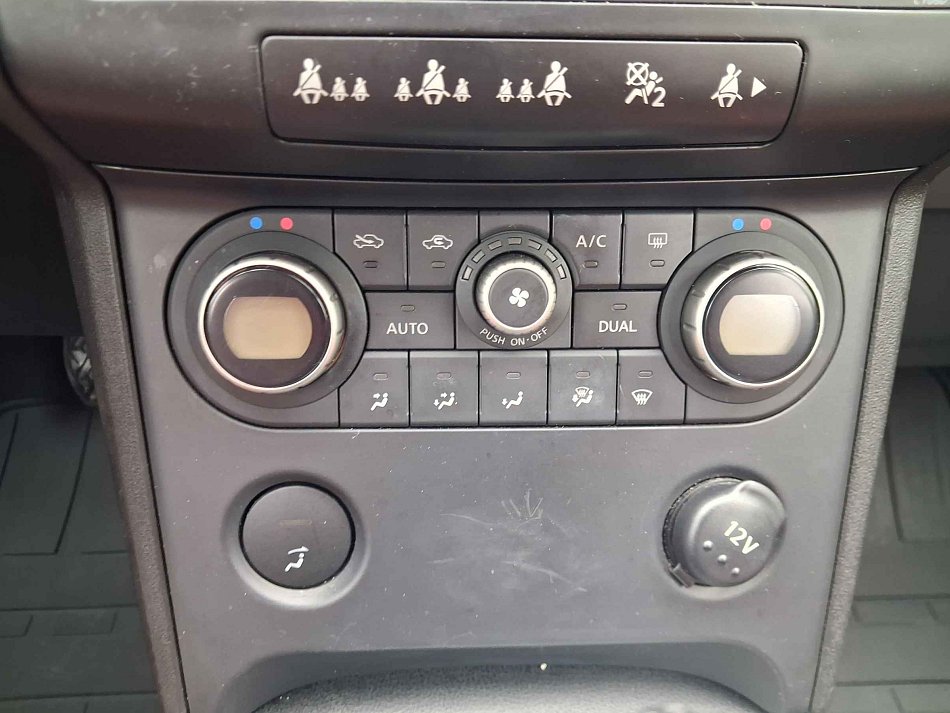 Nissan Qashqai 2.0i Tekna