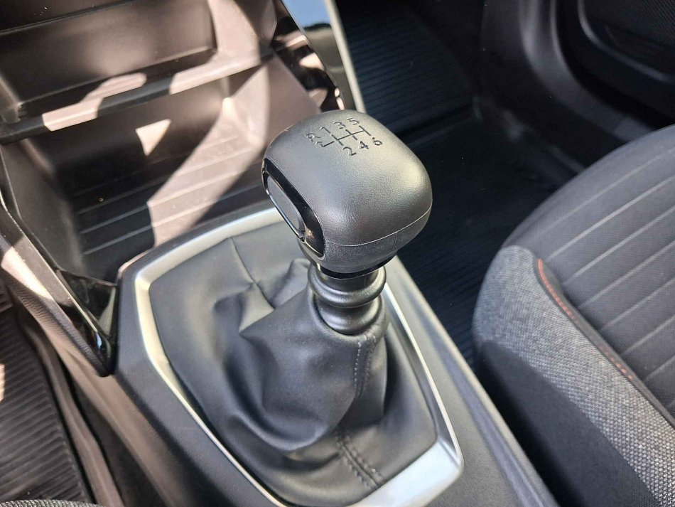 Peugeot 2008 1.2 PT Active