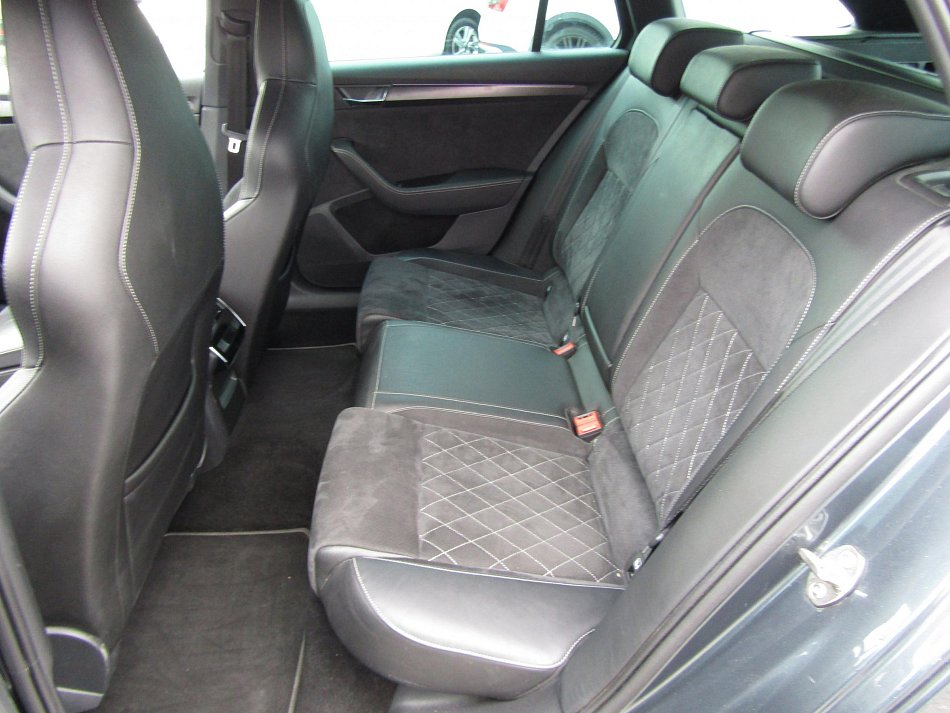 Škoda Superb III 2.0 TDi Sport