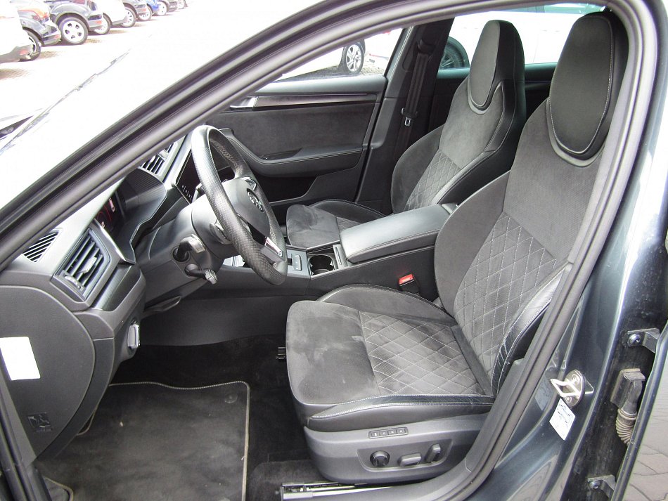 Škoda Superb III 2.0 TDi Sport