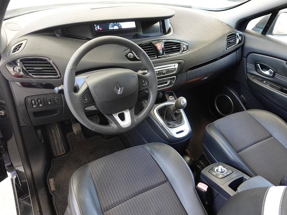 Renault Scénic 1.5 dCi 
