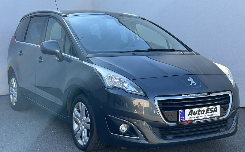 Peugeot 5008 1.6 HDi Allure 7míst