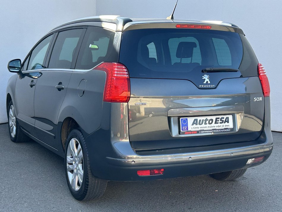 Peugeot 5008 1.6 HDi Allure 7míst