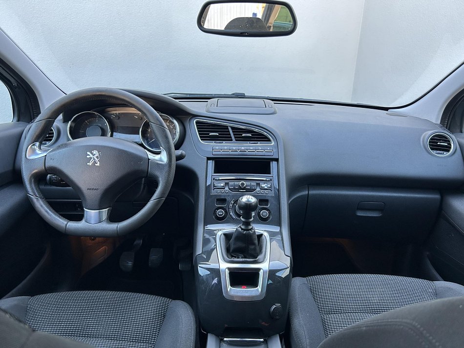 Peugeot 5008 1.6 HDi Allure 7míst