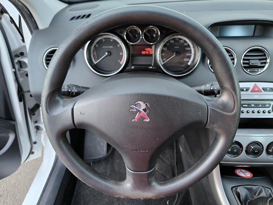 Peugeot 308 1.4i 