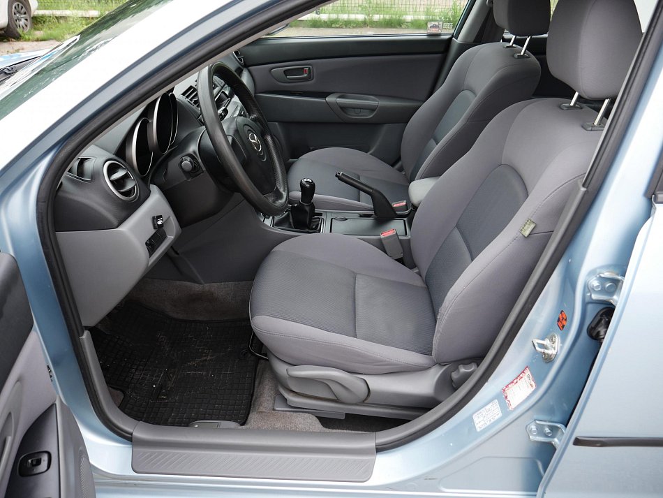 Mazda 3 1.4i 