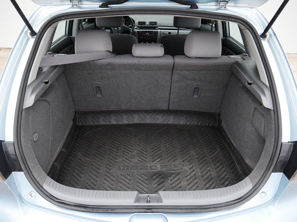 Mazda 3 1.4i 