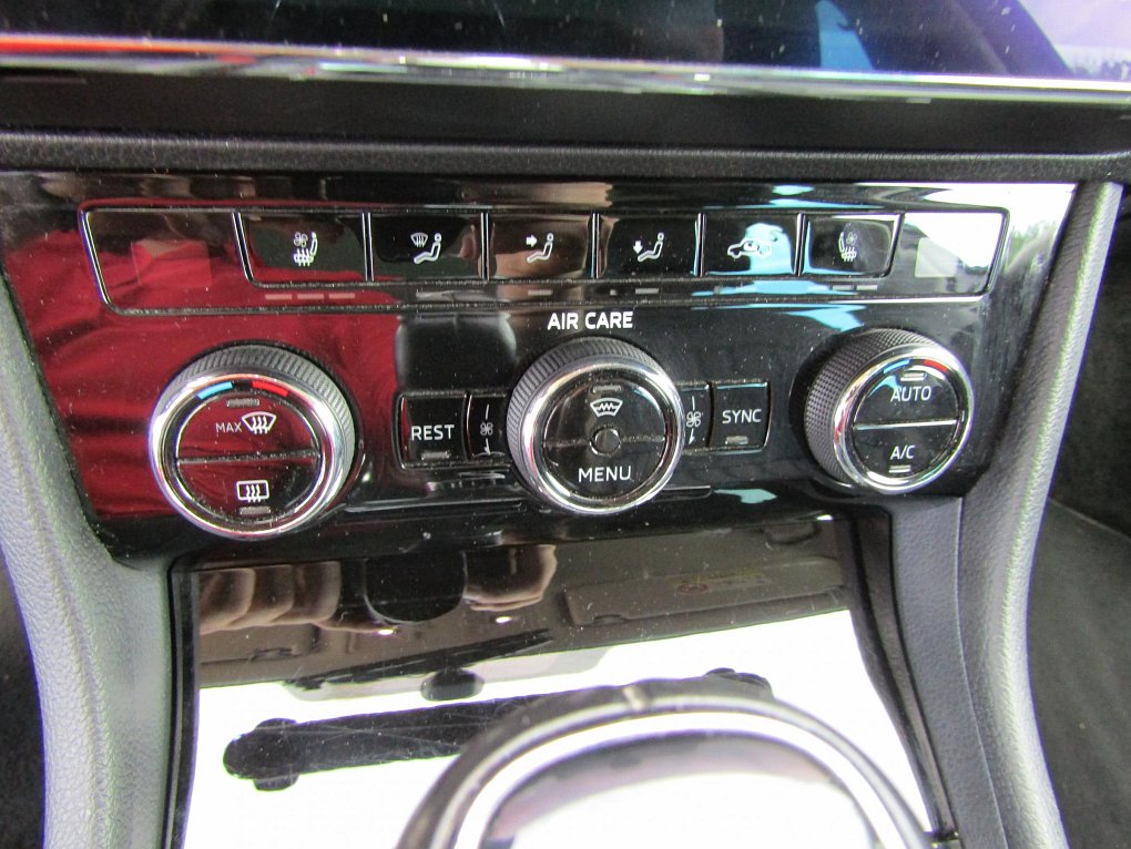 Škoda Superb III 2.0 TDi L&K 4x4