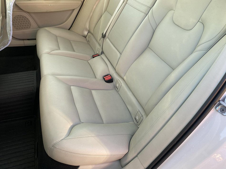 Volvo V90 2.0 T4 