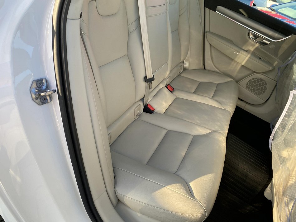 Volvo V90 2.0 T4 