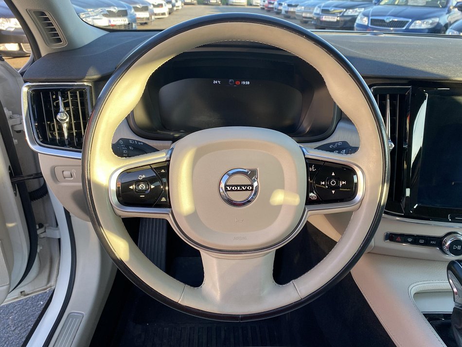 Volvo V90 2.0 T4 