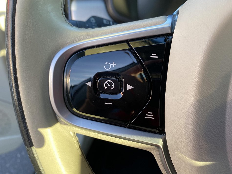 Volvo V90 2.0 T4 