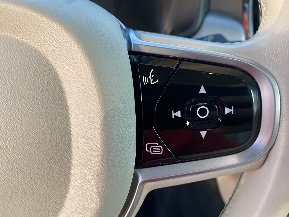 Volvo V90 2.0 T4 