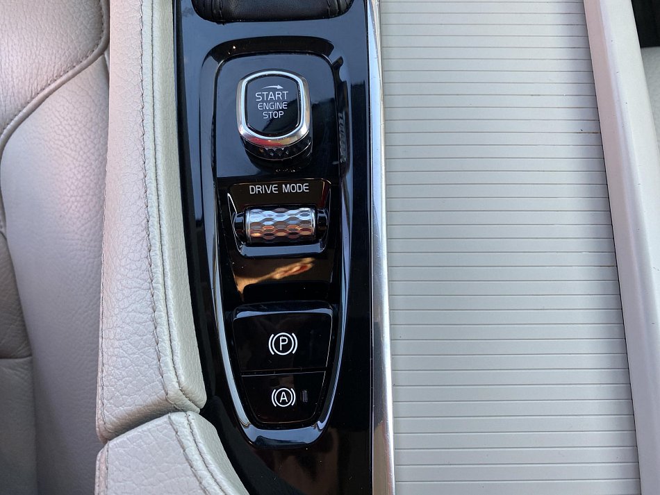 Volvo V90 2.0 T4 