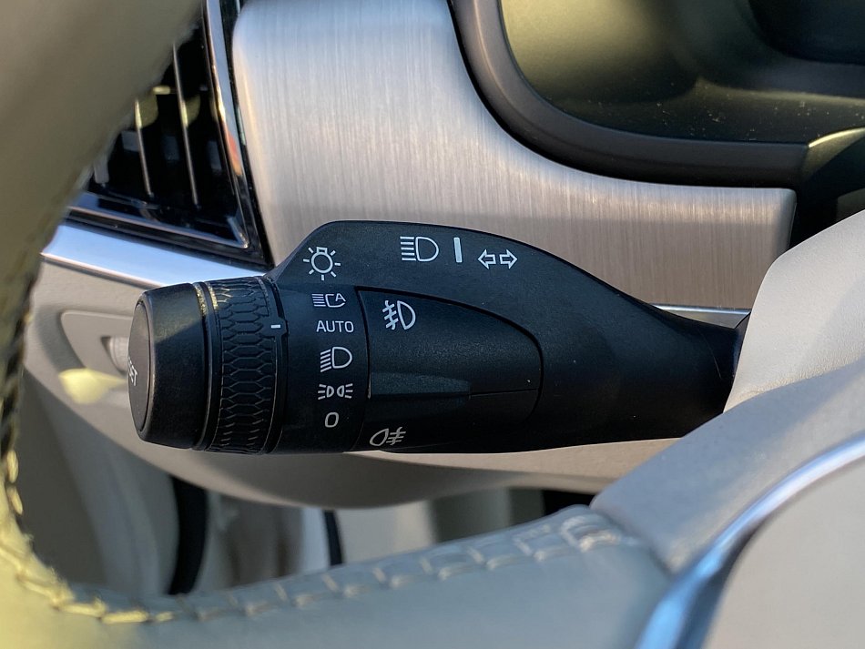 Volvo V90 2.0 T4 