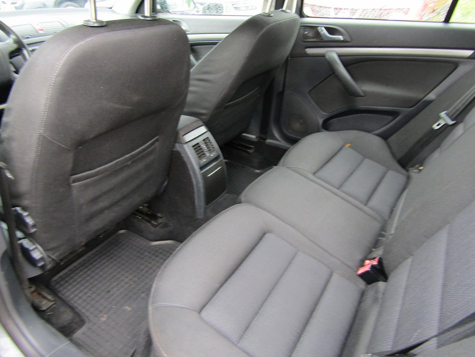 Škoda Octavia II 1.6 FSi 