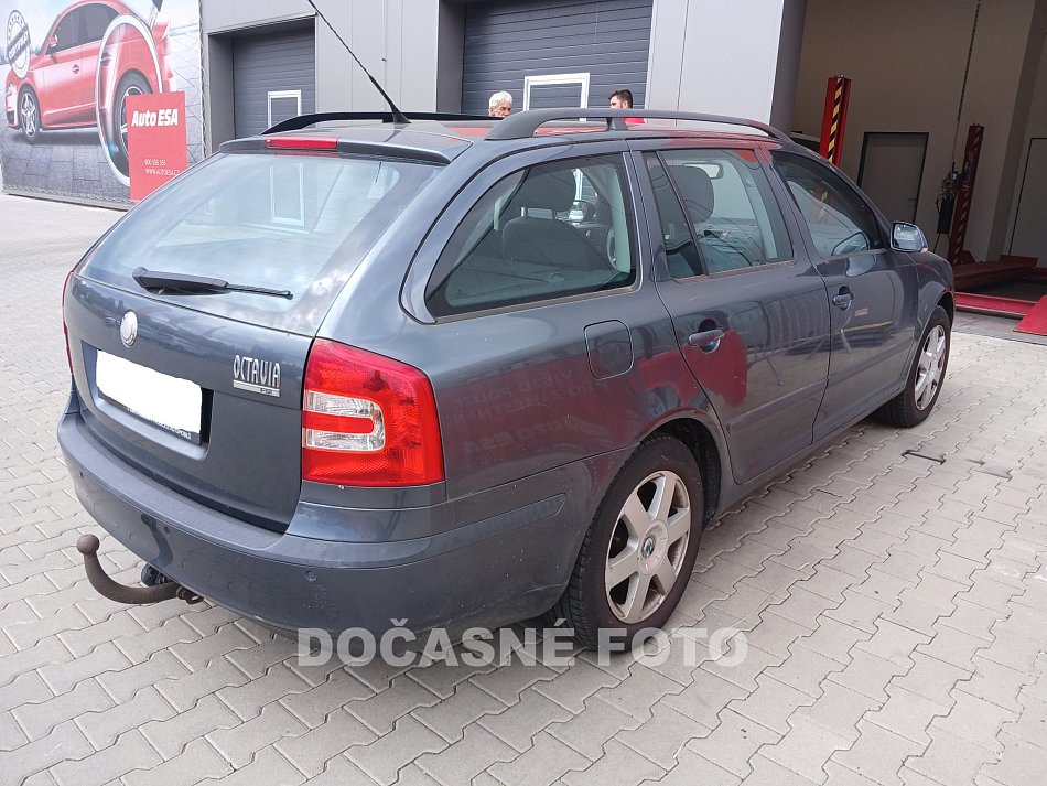 Škoda Octavia II 1.6 FSi 