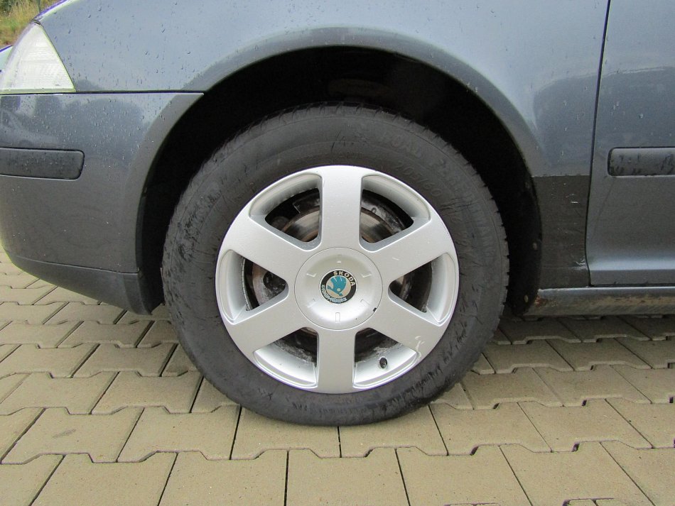 Škoda Octavia II 1.6 FSi 