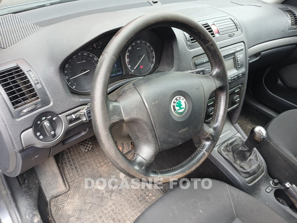 Škoda Octavia II 1.6 FSi 