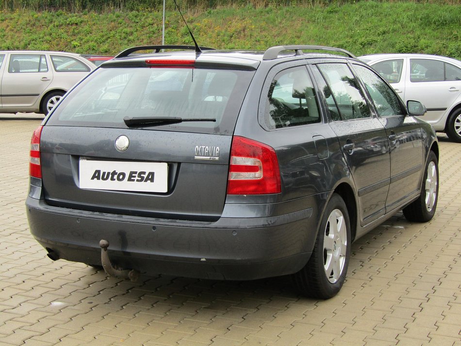 Škoda Octavia II 1.6 FSi 