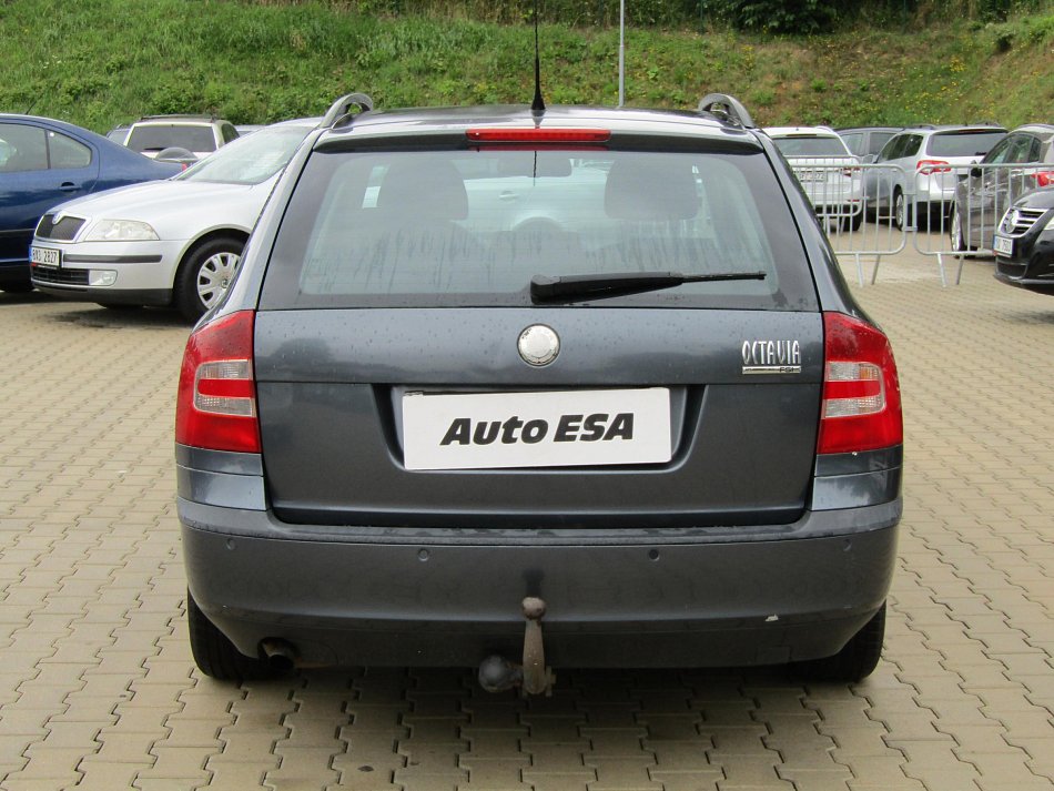 Škoda Octavia II 1.6 FSi 