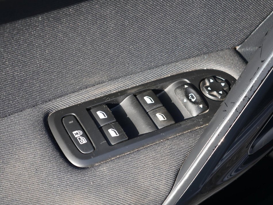 Peugeot 508 2.0 HDi 