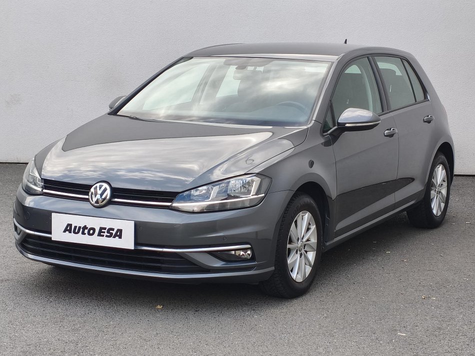 Volkswagen Golf 1.0TSi 