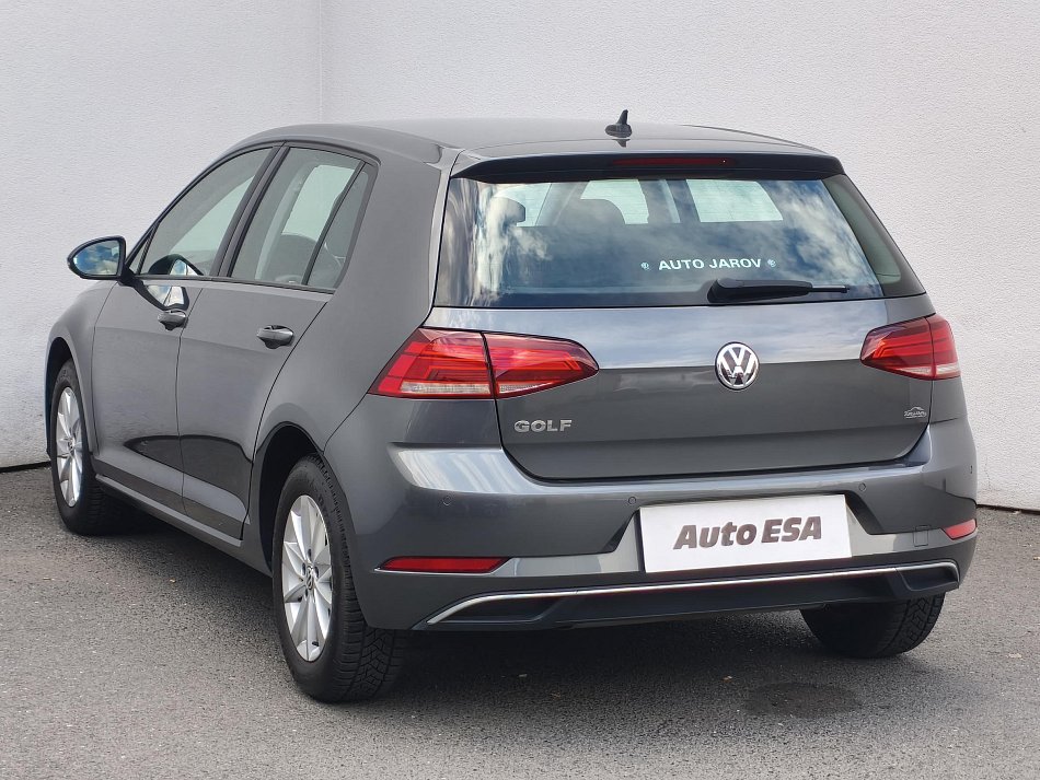 Volkswagen Golf 1.0TSi 