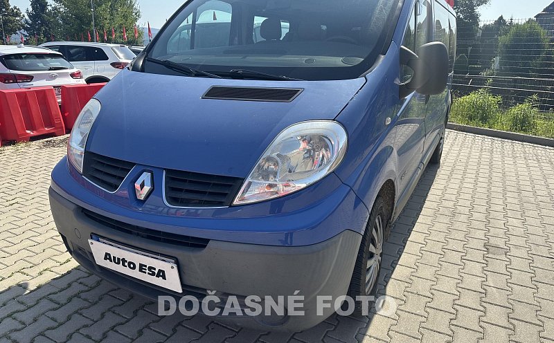 Renault Trafic 2.5dCi  L2 9míst