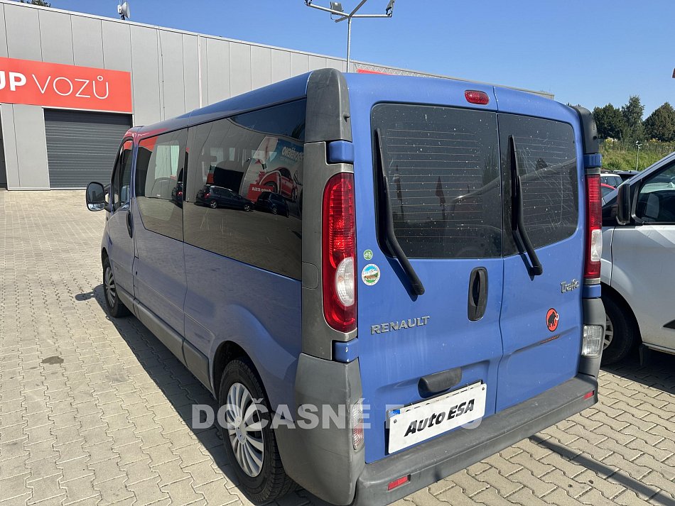 Renault Trafic 2.5dCi  L2 9míst
