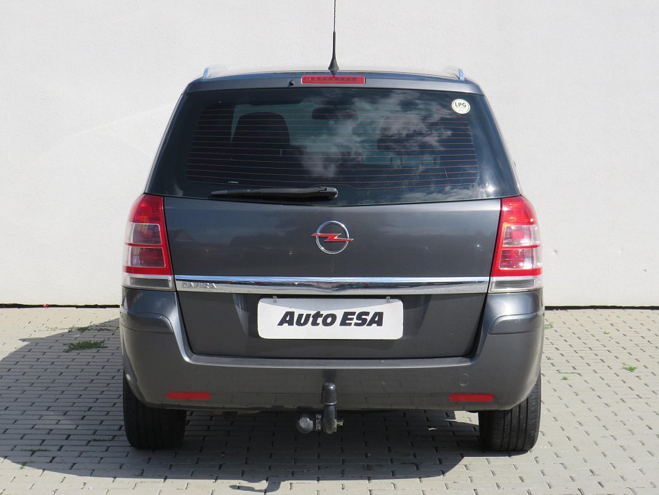 Opel Zafira 1.8i  7míst