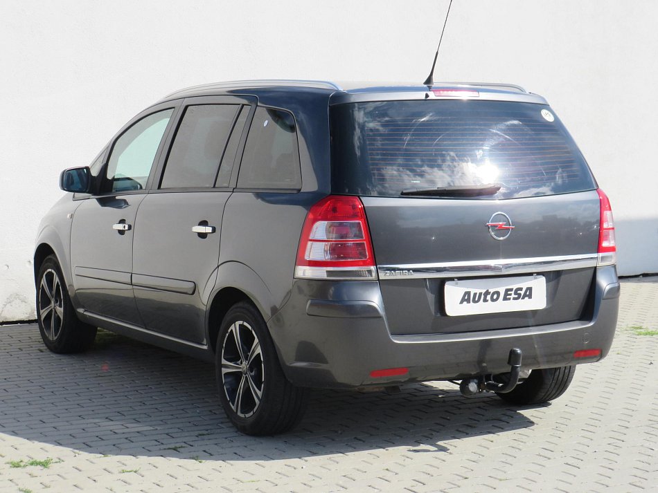 Opel Zafira 1.8i  7míst