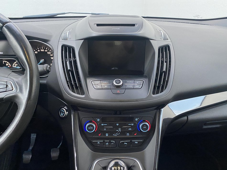 Ford Kuga 1.5 EB Titanium