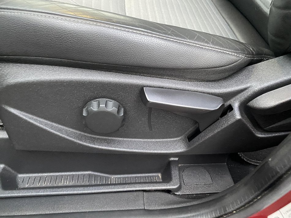 Ford Kuga 1.5 EB Titanium