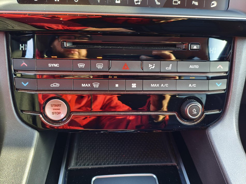 Jaguar F-Pace 2.0 TD4  4x4