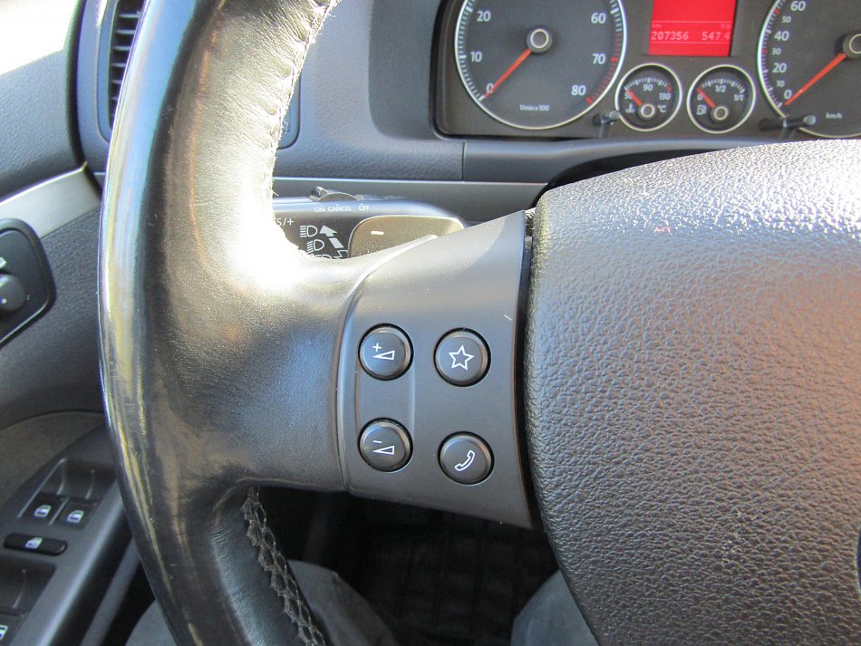 Volkswagen Touran 1.4 TSi 