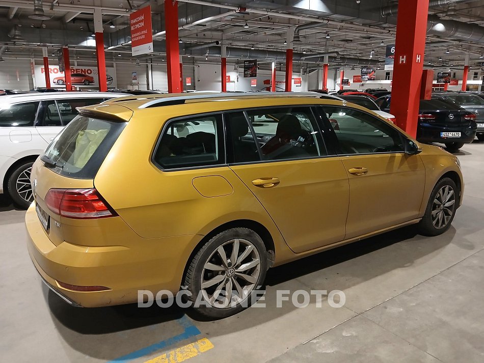 Volkswagen Golf 1.0 TSI 