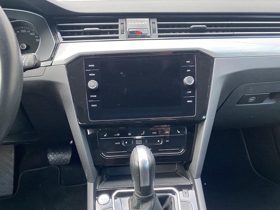 Volkswagen Passat 2.0 TDi Business