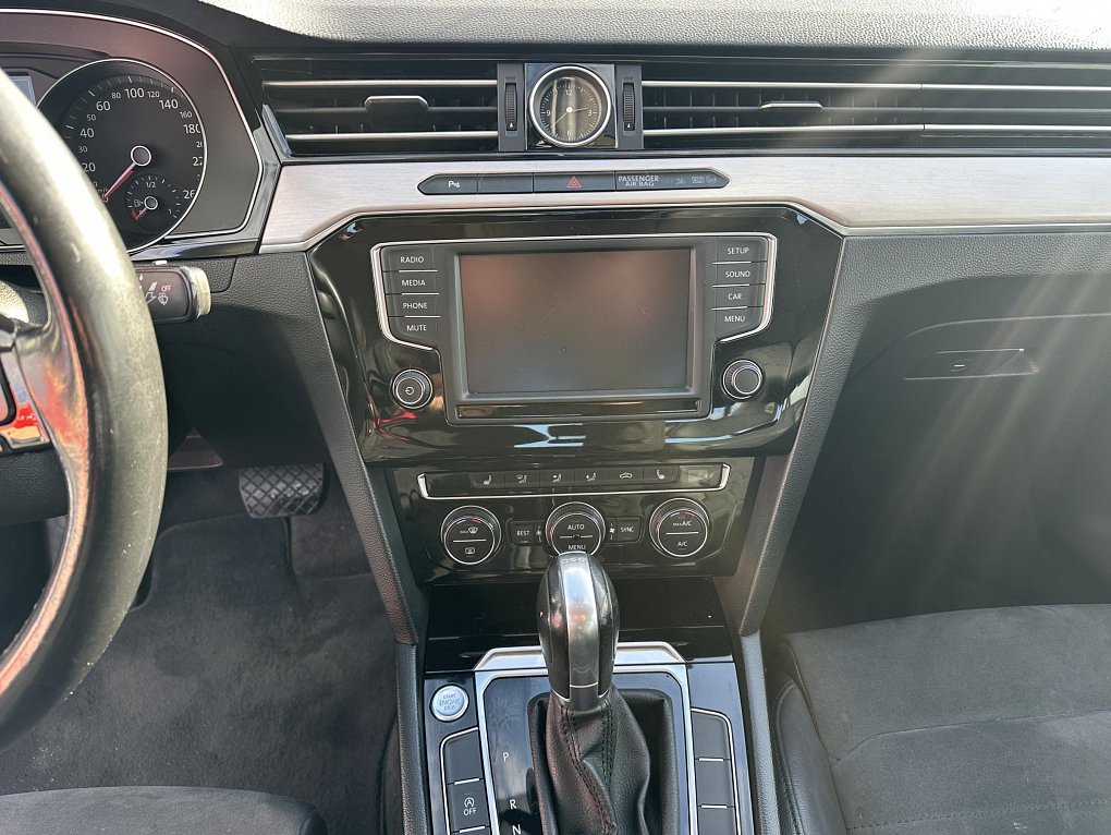 Volkswagen Passat 2.0TDi 