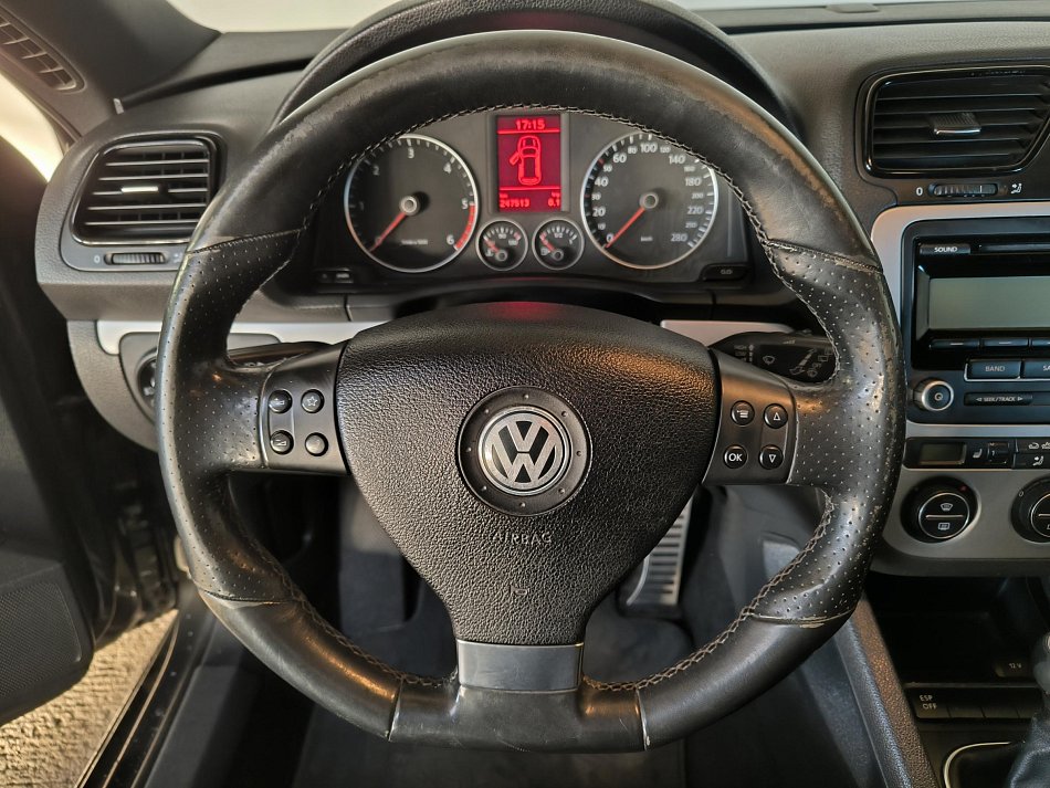 Volkswagen Scirocco 2.0 TDi 