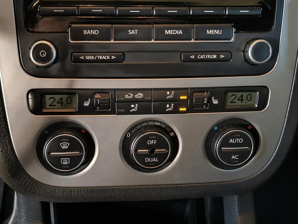 Volkswagen Scirocco 2.0 TDi 