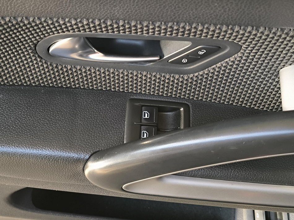 Volkswagen Scirocco 2.0 TDi 