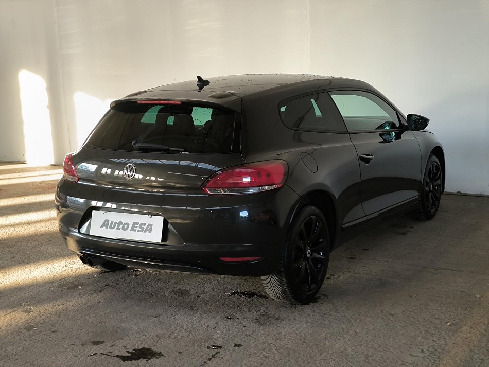 Volkswagen Scirocco 2.0 TDi 