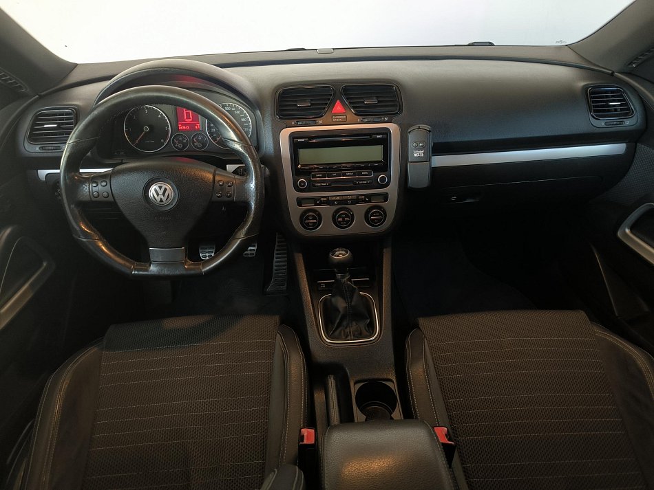 Volkswagen Scirocco 2.0 TDi 