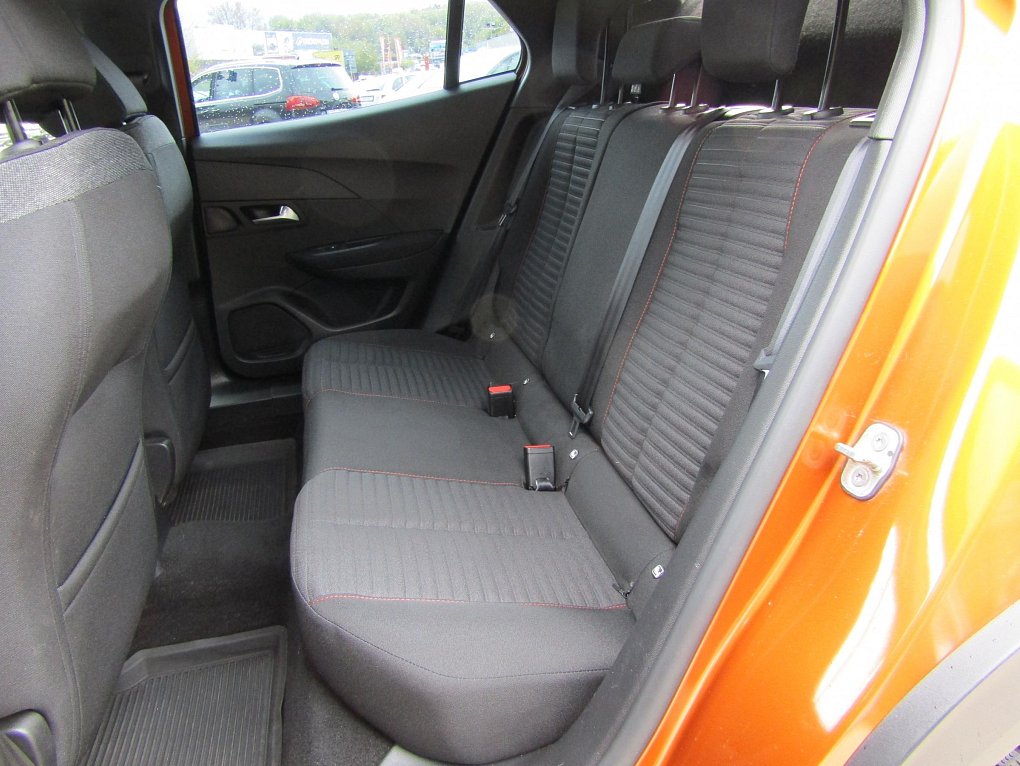 Peugeot 2008 1.2PT 