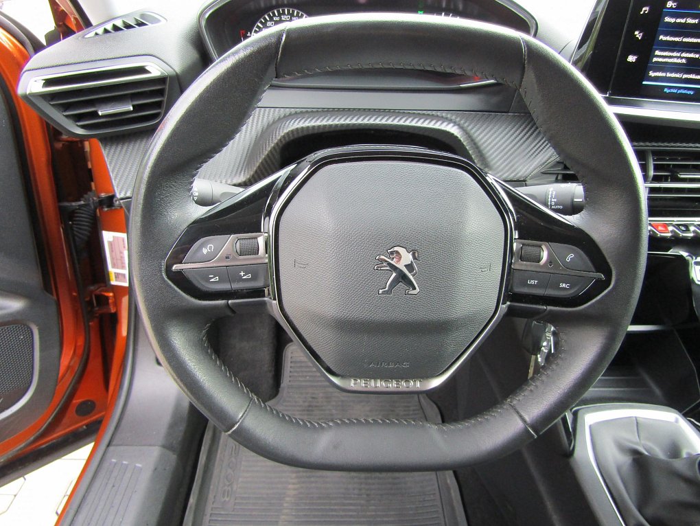 Peugeot 2008 1.2PT 