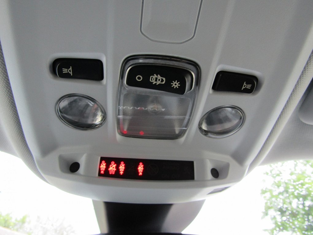 Peugeot 2008 1.2PT 