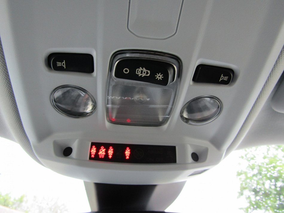 Peugeot 2008 1.2PT 