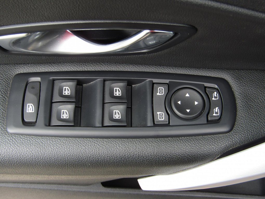 Renault Fluence 1.6 i 
