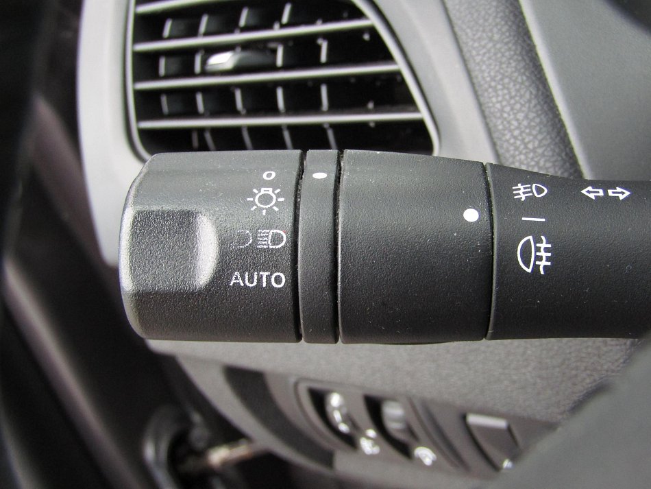 Renault Fluence 1.6 i 